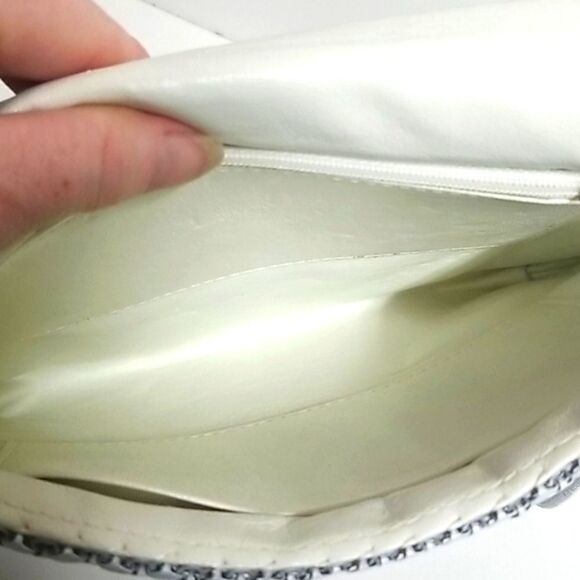 Vintage Mesh Envelope Style Pocketbook - Picture 7 of 11